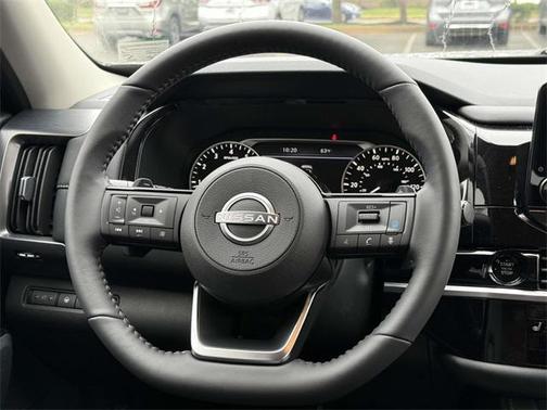 2025 Nissan Pathfinder SL 4WD