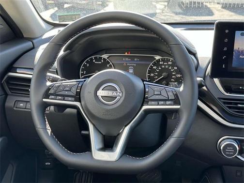 2025 Nissan Altima SR FWD