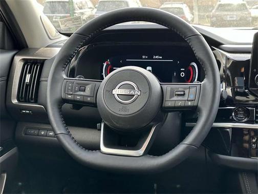 2025 Nissan Pathfinder Platinum 4WD