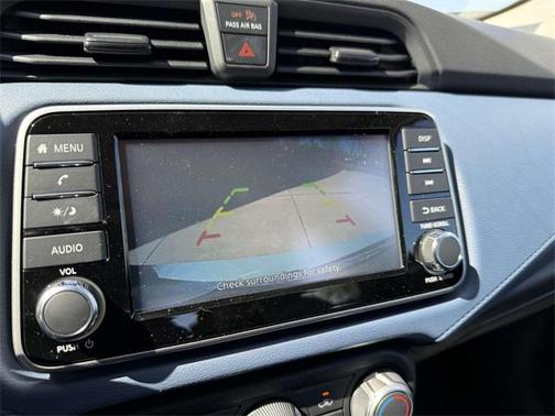 2025 Nissan Versa 1.6 SV