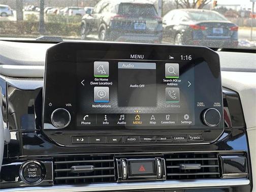 2025 Nissan Pathfinder SL 4WD