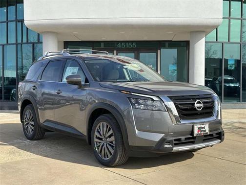 2025 Nissan Pathfinder SL 4WD