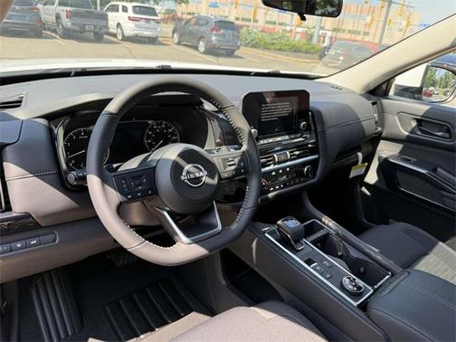 2025 Nissan Pathfinder SV 4WD