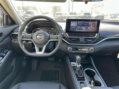 2025 Nissan Altima SR AWD
