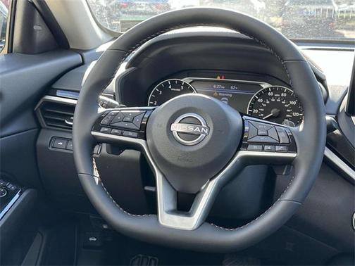 2025 Nissan Altima SR AWD