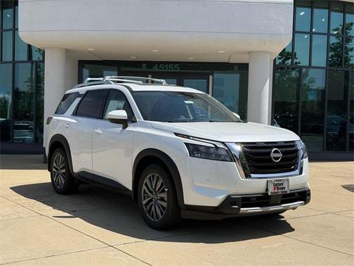 2025 Nissan Pathfinder SL 4WD