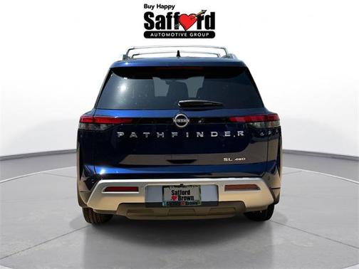 2025 Nissan Pathfinder SL 4WD
