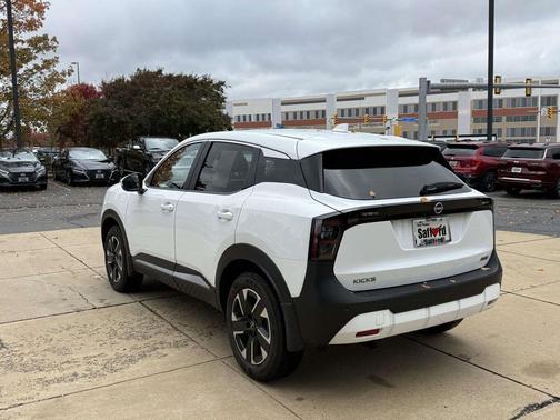 2025 Nissan Kicks SV