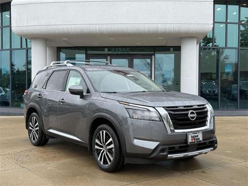2025 Nissan Pathfinder Platinum 4WD