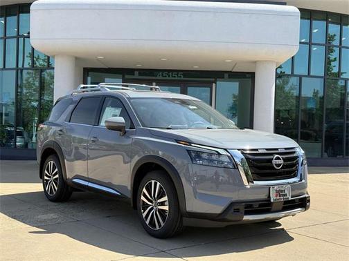 2025 Nissan Pathfinder Platinum 4WD