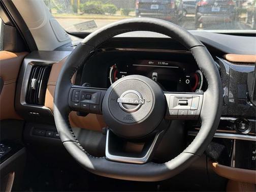 2025 Nissan Pathfinder Platinum 4WD