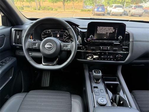 2025 Nissan Pathfinder Rock Creek 4WD