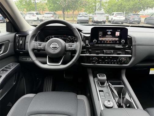 2025 Nissan Pathfinder SV 4WD