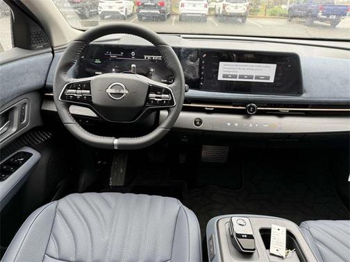 2025 Nissan ARIYA PLATINUM+