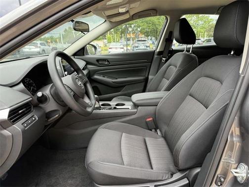 2025 Nissan Altima S FWD