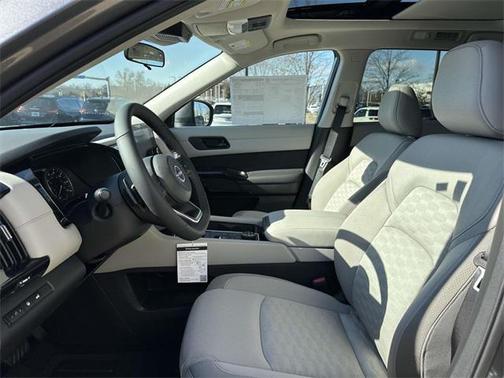 2025 Nissan Pathfinder SV 4WD
