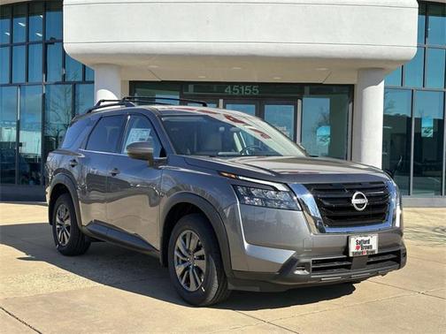 2025 Nissan Pathfinder SV 4WD