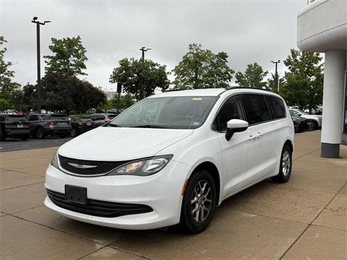 2020 Chrysler Voyager LXI