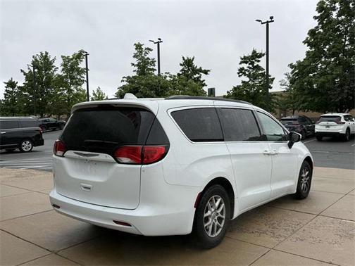 2020 Chrysler Voyager LXI