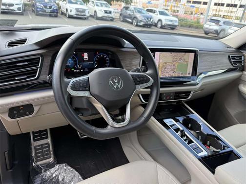 2024 Volkswagen Atlas 2.0T SEL Premium R-Line 4MOTION