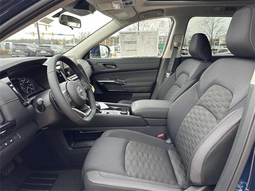 2025 Nissan Pathfinder SV 4WD