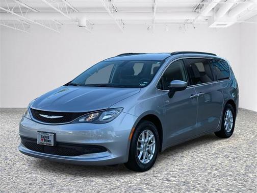 2021 Chrysler Voyager LXI