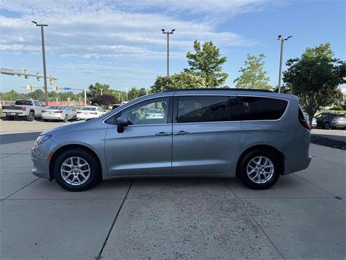 2021 Chrysler Voyager LXI
