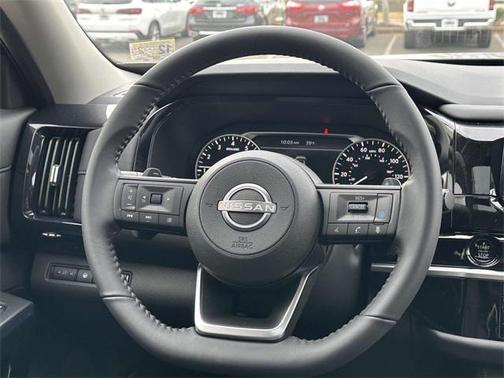 2025 Nissan Pathfinder SV 4WD