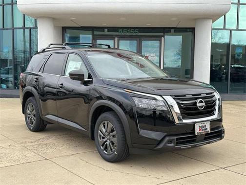 2025 Nissan Pathfinder SV 4WD