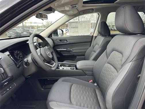 2025 Nissan Pathfinder SV 4WD