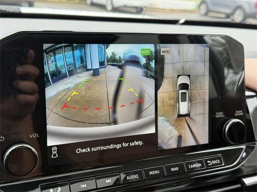 2025 Nissan Pathfinder Platinum 4WD