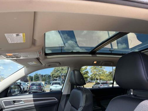 2019 Volkswagen Atlas 3.6L SE w/Technology