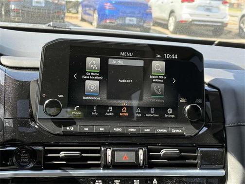 2025 Nissan Pathfinder SL 4WD