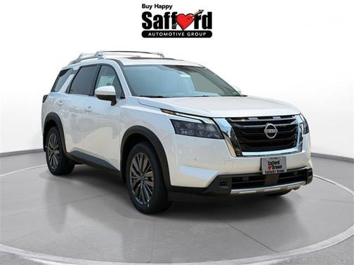 2025 Nissan Pathfinder SL 4WD