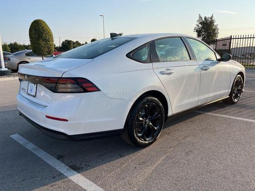 2025 Honda Accord Sport SE 1.5T