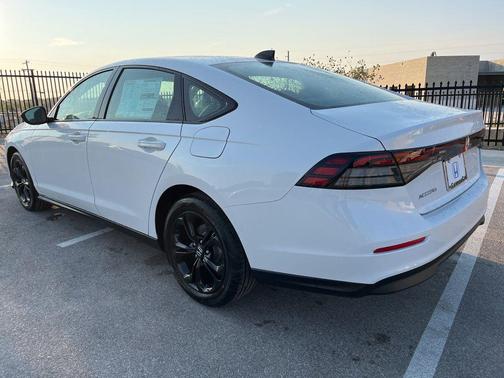 2025 Honda Accord Sport SE 1.5T