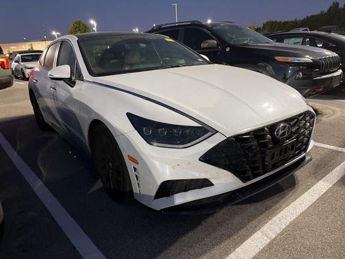 2021 Hyundai SONATA Limited