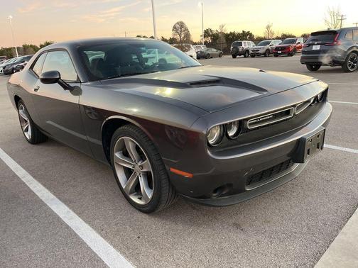 2015 Dodge Challenger SXT