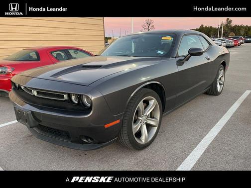 2015 Dodge Challenger SXT
