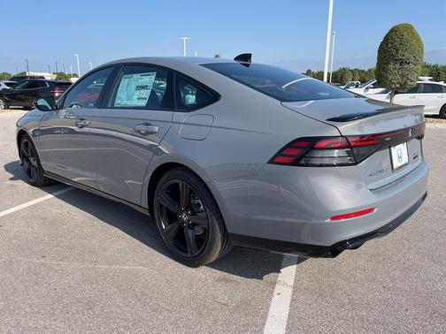 2025 Honda Accord Hybrid Base