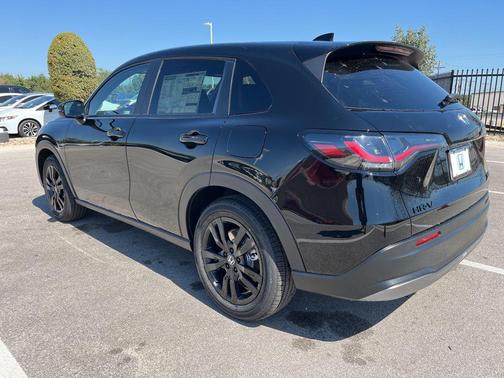 2026 Honda HR-V 2WD Sport