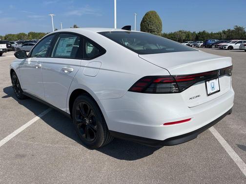 2025 Honda Accord Sport SE 1.5T