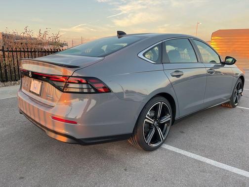 2025 Honda Accord Hybrid Base