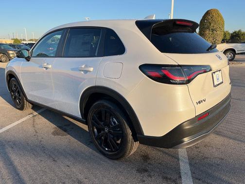 2026 Honda HR-V 2WD Sport