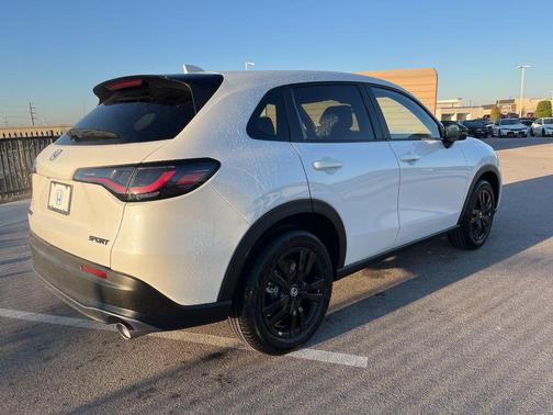 2026 Honda HR-V 2WD Sport