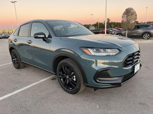 2026 Honda HR-V 2WD Sport