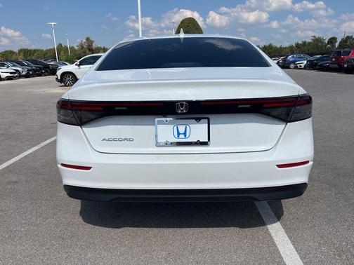 2024 Honda Accord LX 1.5T