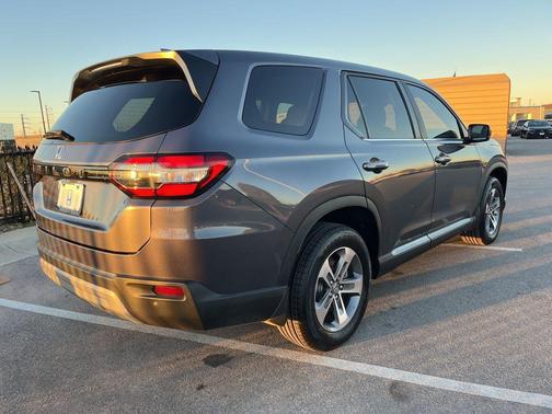 2023 Honda Pilot 2WD EX-L 7 Passenger