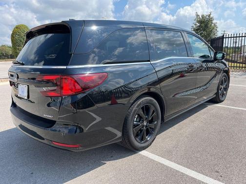 2024 Honda Odyssey Sport