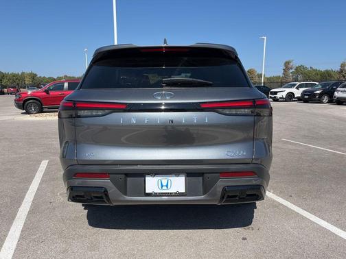 2024 INFINITI QX60 Luxe